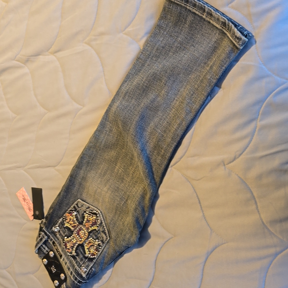 Miss Me girls capri.  Size 12.  New with tags.